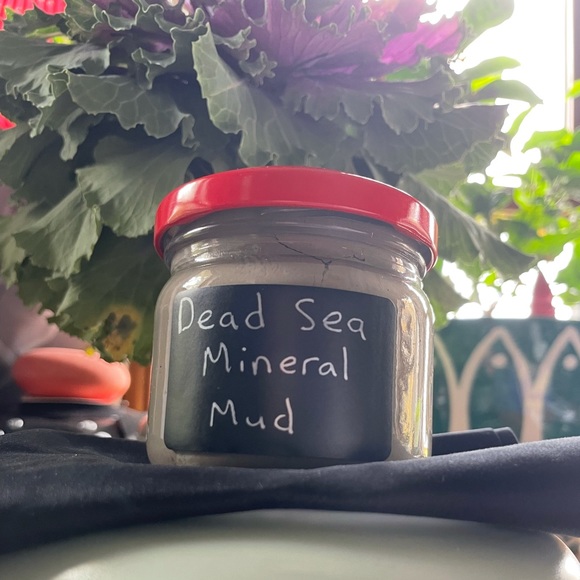 Unisex- Dead Sea Mineral Mud - 100% natural : Face, Body, & Hair Mask - Picture 2 of 7